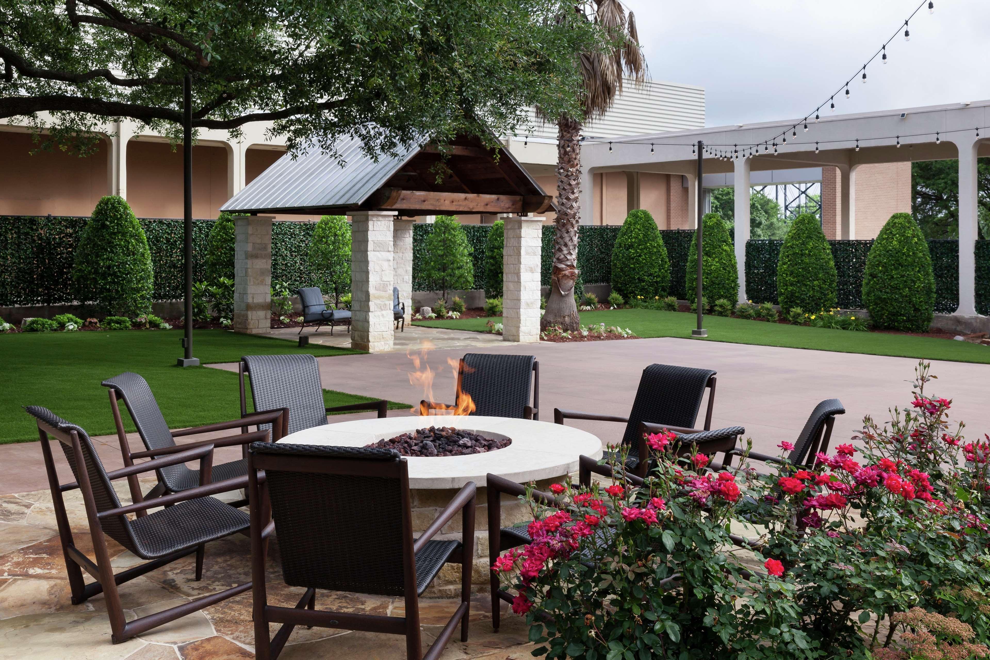 Hilton Waco Hotel Exterior foto
