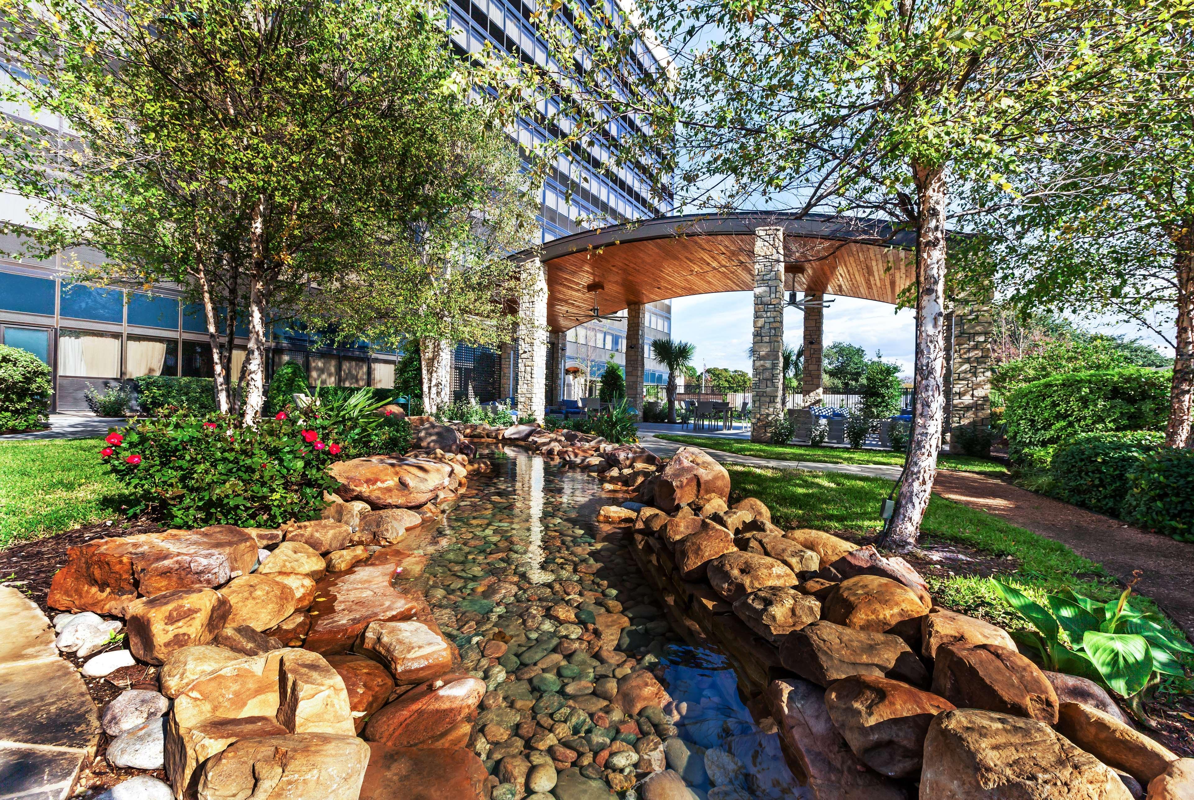 Hilton Waco Hotel Exterior foto